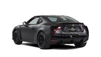 Baterai mobil tersimpan di dekat bagian tengah kendaraan. Dengan memasang baterai di tengah, Toyota berharap bisa meningkatkan performa mobil sport. Foto: Toyota