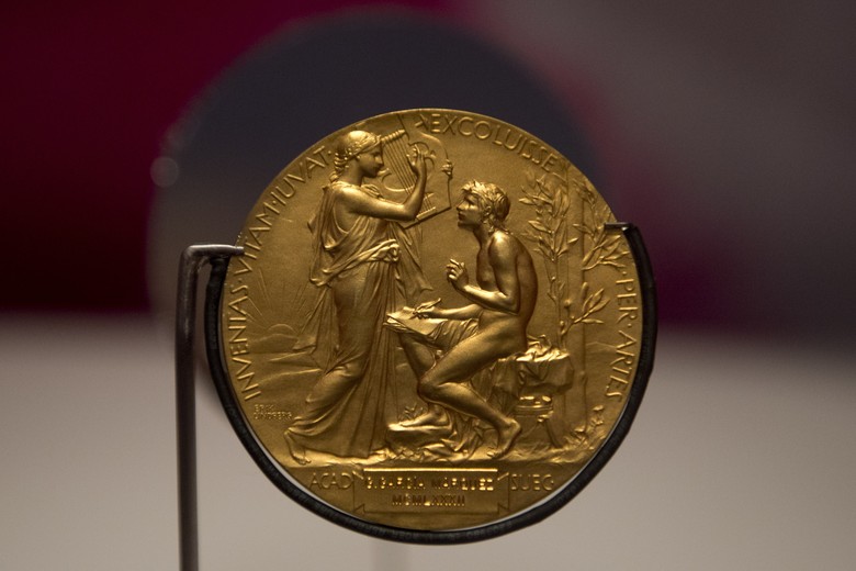 Sejarah Tentang Anugerah Nobel Sastra Foto: Reuters Sejarah Tentang Anugerah Nobel Sastra Foto: Reuters
