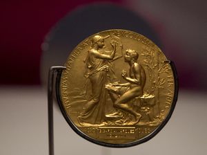 5 Fakta Seputar Nobel Sastra
