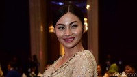 Nggak ketinggalan Ariel Tatum yang merupakan kekasih Ryuji Utomo. Mereka kini menjalin asmara jarak jauh karena Ryuji pindah dari Persija ke klub Thailand, Rayong FC. Foto: Noel/detikHOT