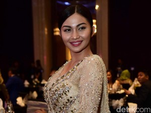 Ditawari Kencan Om-om, Ariel Tatum: Uangnya Banyak Banget!