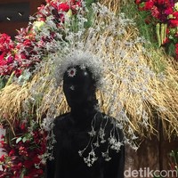 Sesuai inspirasinya, hitam dan putih menjadi warna utamanya. Foto: Dok. Daniel Ngantung/Wolipop