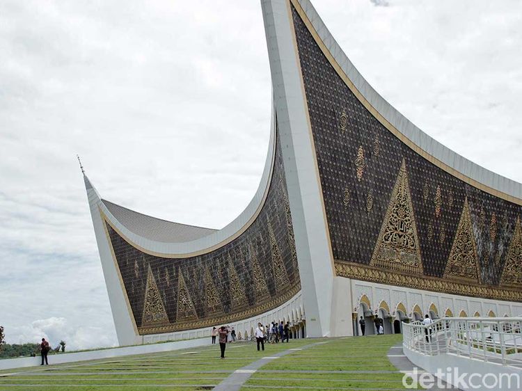 11 Masjid Terindah di Dunia, Satu di Antaranya Ada di Padang
