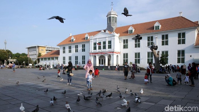 Museum Fatahillah terletak di kawasan Kota Tua, Jakarta. Kini museum tersebut lebih bersih dan keren. Begini penampakannya.