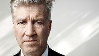 Sutradara terkenal asal Amerika Serikat David Lynch secara terang-terangan mengakui kecintaannya pada kopi. Aku sedikit terobsesi dengan kopi. Bahkan kopi yang tidak enak pun lebih baik daripada tidak ada kopi sama sekali.  (Foto: @davidlynchfoundation)