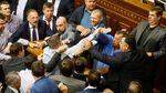 Duh! Anggota Parlemen Ukraina Berkelahi di Ruang Rapat