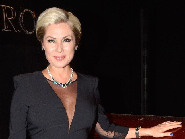 Kamu lebih suka gaya Esmeralda yang dulu atau sekarang? Foto: Istimewa