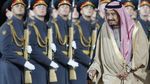Langka! Saat Raja Salman Turun Tangga Gara-gara Eskalator Macet