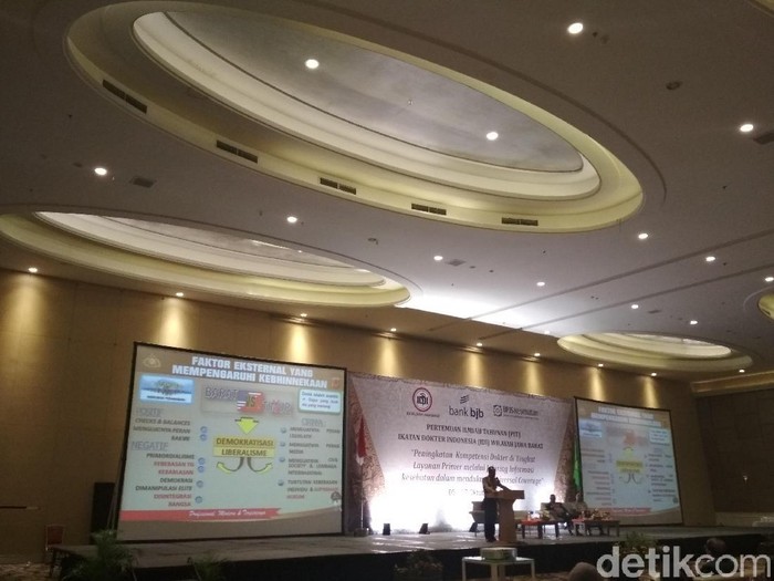 Di Hadapan Dokter Se-Jabar, Kapolda Bicara Soal Kebhinekaan