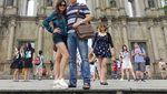 Foto: Gaya Liburan Tante Cantik Awet Muda Puspa Dewi