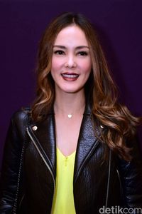 Cathy Sharon Ungkap Rahasia Kulit Sehat dan Makeup Mulus