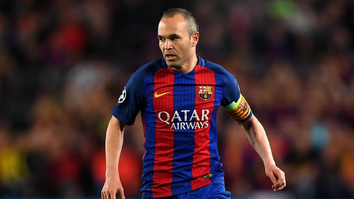 Andres Iniesta teken kontrak seumur hidup dengan Barcelona. Foto: Shaun Botterill/Getty Images
