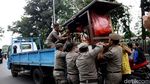Foto: Asyik! Trotoar di Ciracas Bebas PKL dan Parkir Liar