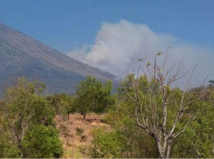Status Gunung Agung Awas, Gubernur Bali Pastikan Kondisi Bali Aman