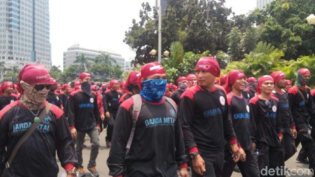 Massa dialihkan ke Monas agar tak mengganggu ketertiban umum