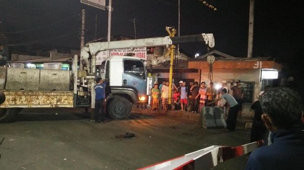 Warga Duri Pulo Bubar, Penutupan Lintasan KA Dilanjutkan