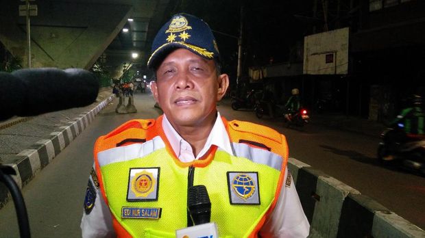 Ditolak Warga Duri Pulo Jakpus, Petugas Tetap akan Tutup Lintasan KA