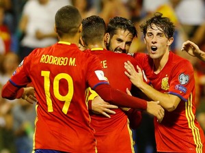La Furia Roja Gembira, Puas, dan Bangga