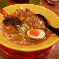 Ramen yang Pedasnya Membakar Lidah Bisa Dicoba di 7 Tempat Ini!