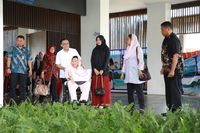 Bupati Anas menjelaskan tentang Bandara Banyuwangi 