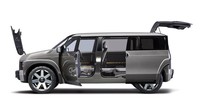 Melihat namanya, pasti kita langsung ngeh kalau mobil ini adalah penerus dari FJ Cruiser yang sudah disuntik mati. Tj Cruiser menurut Toyota akan menggabungkan kelegaan sebuah mobil van dengan desain keren sebuah mobil SUV. Foto: Pool (Toyota)