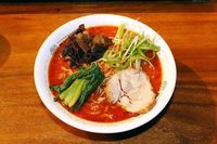 Ramen yang Pedasnya Membakar Lidah Bisa Dicoba di 7 Tempat Ini!