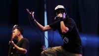 Beberapa lagu didengarkan Jokowi dari Deadsquad. Foto: Hanif Hawari