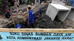 Sering Tersumbat, Saluran Air di Jl. Hayam Wuruk Diganti