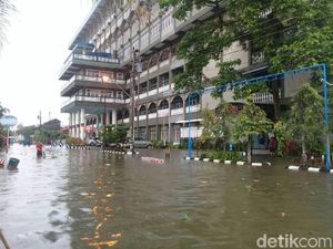Curah Hujan Tinggi Sebabkan Cilacap Banjir