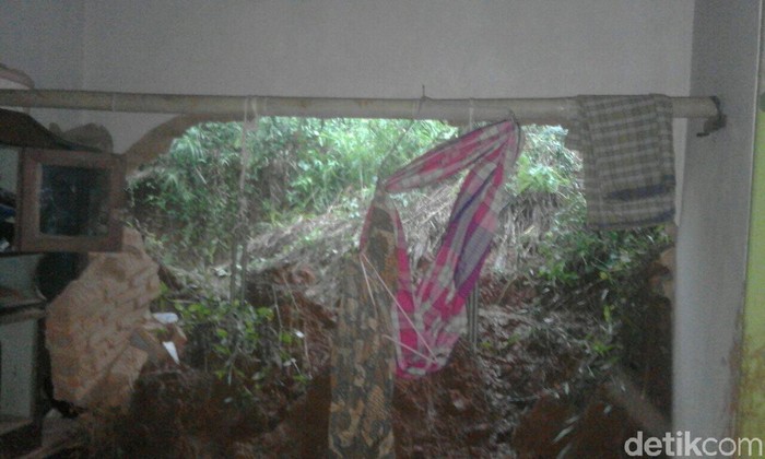 4 Orang Tewas Akibat Banjir dan Longsor di Pangandaran