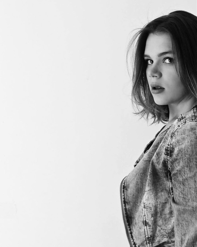 Camille Gottlieb memiliki kecantikan dan keanggunan dari neneknya, salah satu bintang Hollywood ikonik, Grace Kelly. Remaja 19 tahun ini adalah anak dari Putri Stephanie dari Monako, anak terkecil dari Grace Kelly dan Pangeran Rainier III. Foto: Dok. Instagram