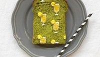 Roti matcha ini digambar oleh Eiko Mori dengan bentuk minuman dengan isian jus lemon. Kreatif! Foto: Istimewa