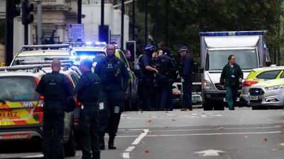 Jalanan Saksi Bisu Tabrakan Berdarah di Keramaian London
