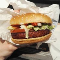 Burger vegan terbaru dari McD.