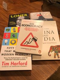 Transit di Changi, JK Beli Buku SBY 'The Loner' 