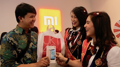 JKT48 Layani Pembeli Xiaomi di Bekasi