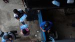 Berbelanja di Reruntuhan Puing Supermarket Puerto Rico