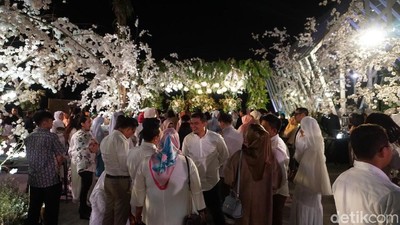 Begini Suasana Resepsi Pernikahan Laudya Cynthia Bella di Bandung