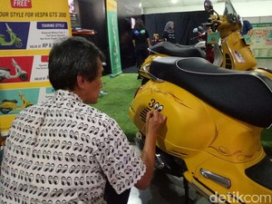 Ketika Vespa Jadi Kanvas Karya Seni