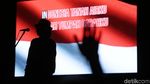 Melihat Aksi Panggung Orkes Moral Pengantar Minum Racun