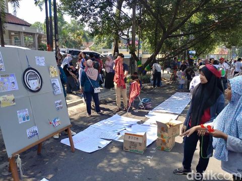 Dukung KPK, Mahasiswa ITB Kembali Aksi di CFD Dago