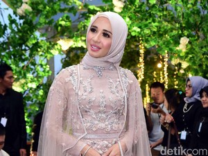 Rumah Rp 9 M Bella Ditaksir Anak Jokowi, Hubungan Sule dengan Sinden Cantik