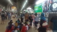 Antusiasme Warga Naik KRL Cikarang: Sangat Membantu