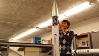 Dwi adalah mahasiwa doktoral di Technische Universiteit Delft Belanda. Selama ini kabar mengenai Dwi lekat dengan cerita manis mulai mengenai pretasinya dalam membuat Satellite Launch Vehicle/SLV (Wahana Peluncur Satelit) sampai menang di Kompetisi Antar-Space Agency Luar Angkasa. Muncul juga klaim bahwa dia mengantongi paten di bidang di bidang spacecraft technology. (Foto: dok. Istimewa)
