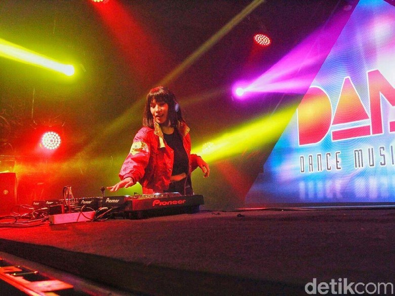 DAMN Puaskan Hasrat Penikmat EDM di Bandung DAMN Puaskan Hasrat Penikmat EDM di Bandung