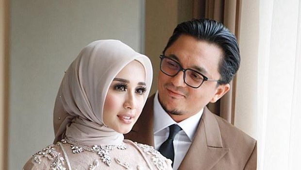 Ini Dia 10 Pasangan Terhot
