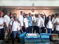 Jalan Kaki Diiring Marching Band, HT Daftarkan Perindo ke KPU