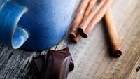 Kalau suka yang klasik pasti Anda suka, Hot Chocolate dengan paduan kayumanis yang wangi. Tak ada tambahan krim kocok tetapi enak hingga tetes terakhir. Foto: Istimewa