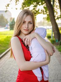 Kisah Pria China Gaet Istri Cantik Ukraina 
