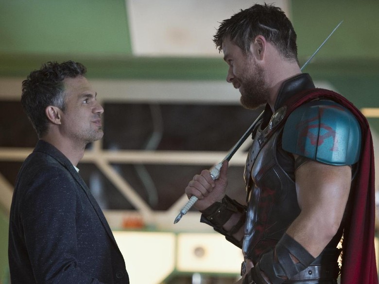 Wow! Ada 35 Kostum untuk Thor di Thor: Ragnarok Wow! Ada 35 Kostum untuk Thor di Thor: Ragnarok